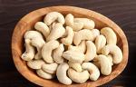 Zeina Cashew Nuts (Raw) with High Vitamin B6 and Iron (1Kg) - Natural Fibre and Protein. A Fresh Healthy Snack with Resealable Bag - Peanut and Sesame Free