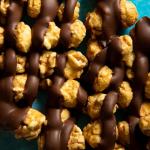 Joe & Seph's Milk Chocolate Popcorn Slab (1x115g), Salted Caramel Gourmet Popcorn, Belgian Milk and White Chocolate Air-Popped Popcorn, 37% of Cocoa, Gifts for Men and Women, Festive Snacks