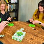 Asmodee So Clover! Party Game - Cooperative Word Association Board Game for Ages 10+, 3-6 Players, 30 Min Playtime