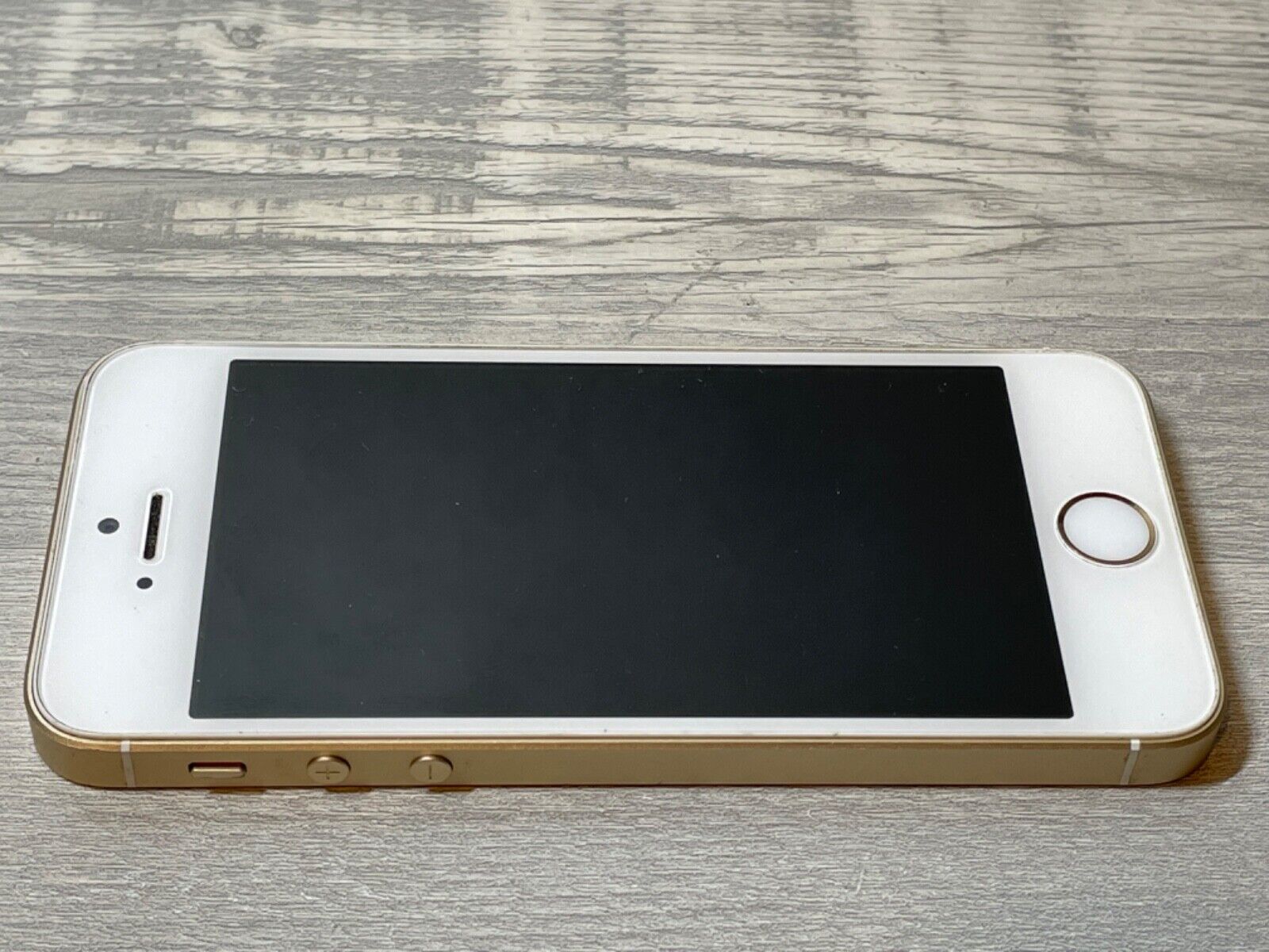Apple iPhone SE 1st Gen - Unlocked - All Colors