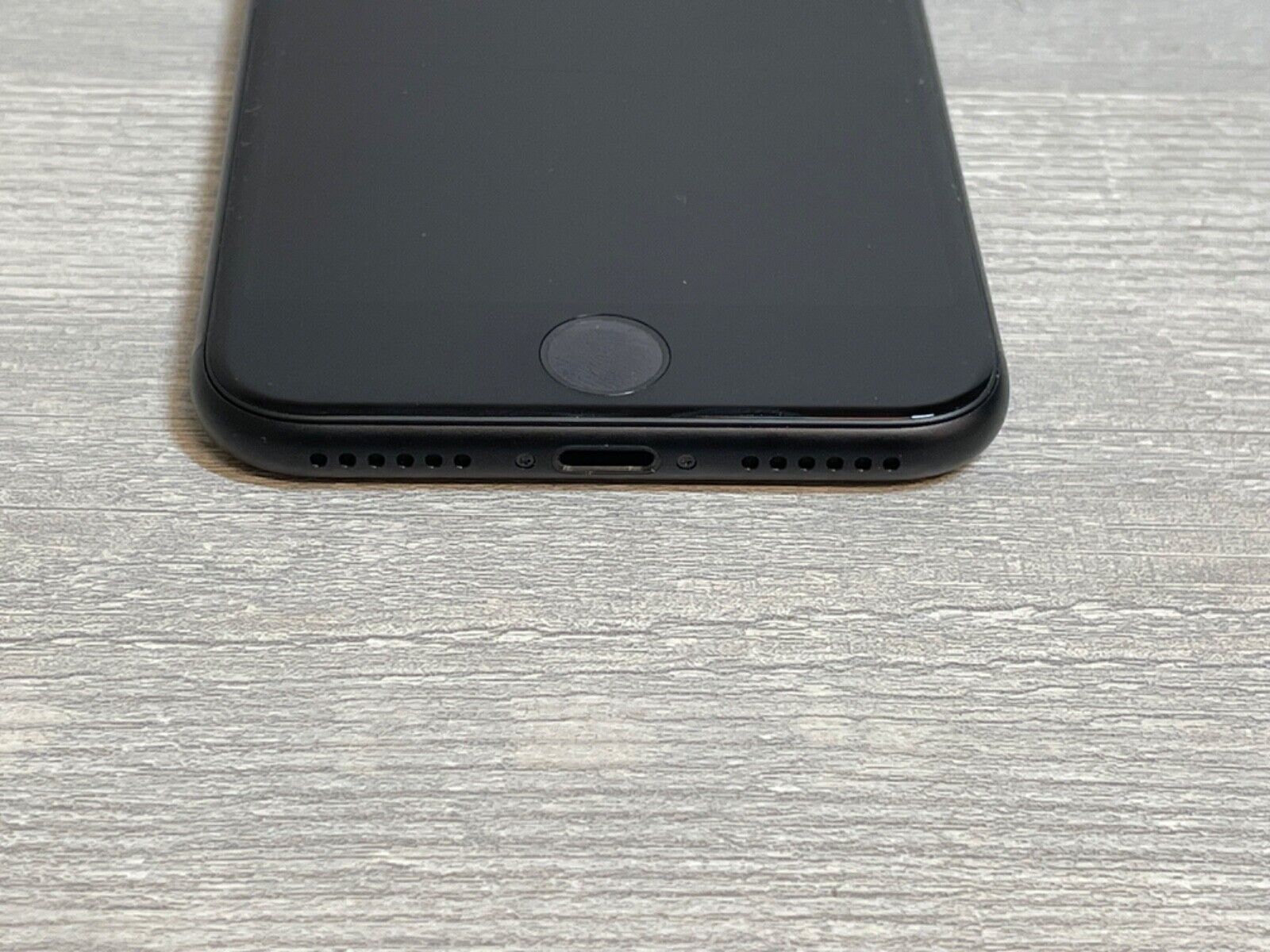 Apple iPhone SE 2nd Gen - Unlocked Options Available
