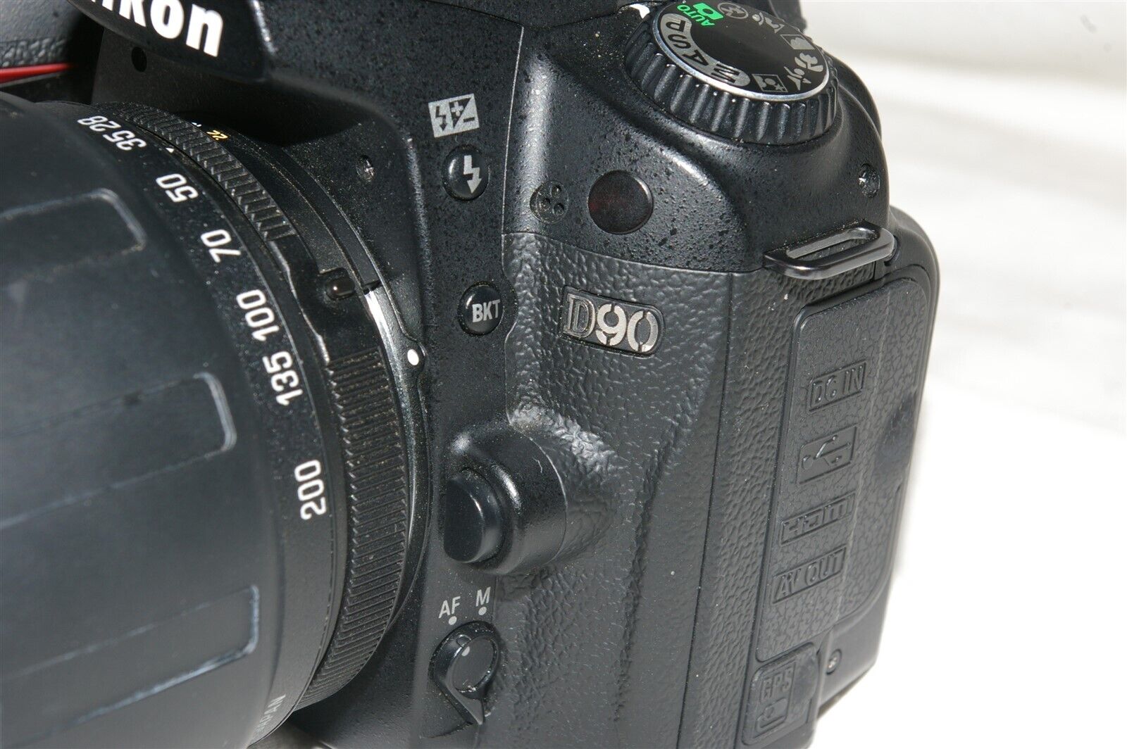 Nikon D90 12.3MP Digital SLR Camera w/28-200mm Tamron AF Lens TESTED!