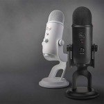 Logitech for Creators Blue Yeti USB Microphone for Gaming, Streaming, Podcasting, Twitch, YouTube, Discord, Recording for PC and Mac, 4 Polar Patterns, Studio Quality Sound, Plug & Play-Whiteout