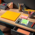 GVPIPYS Sticky Note Holder, Clear Acrylic Notepad Holder for 3" x 3" Sticky Note Storage,Acrylic Sticky Note Dispenser for Classroom and Office Desk Organizer