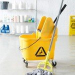 Amazon Basics Rectangular Mop Bucket and Down Press Wringer Combo, 35-Quart, Yellow (Previously AmazonCommercial brand)