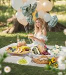 Picnic Basket for 2 with Table and Blanket, Collapsible Cooler Bag Insulated, Picnic Set for Beach, Picnic Hamper, Picnic Date Essentials for Outdoor, Picnic Accessories, Wedding