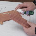 Household Essentials CedarFresh 84802 Cedar Power Spray with Lavender Essence Scent | Protects Closets | Restores Scent to Cedar Wood Accessories | 2 fl. oz., Purple