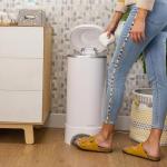 Munchkin UV Diaper Pail with Germ-Killing LED Lights