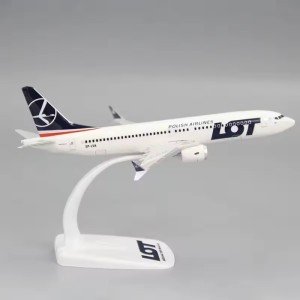 1:200 Scale B737 MAX8 B737 LOT POLISH Airlines ABS Plastic Airplane Model Toys Aircraft Plane Model Toy Assembly Resin