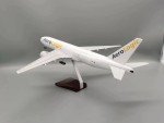 1:157 Scale 47cm Large 777 Aircraft Model B777-200 AeroLogic Boeing B777 Aircraft Model Diecast Aircraft with LED Lights