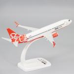 1:200 Scale B737-800 Skyup Airline ABS Plastic Airplane Model Toys Aircraft Plane Model Toy Assembly Collection Display Gifts