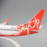 1:200 Scale B737-800 Skyup Airline ABS Plastic Airplane Model Toys Aircraft Plane Model Toy Assembly Collection Display Gifts