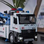 Large Scale 1:18 Double Ditch Obstacle Clearing Toy Car Model Alloy Diecast Sound Light Engineering Vehicle Toys for Kid Present