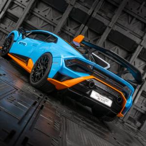 rastar 1:18 Lamborghini Huracan STO alloy sports car model large static car decoration door and hood can be opened good quality