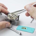 Watch Cleaning Putty, Rubber Watchmaking Movement Dirt Grease Removal Clay Bar Parts Dry Universal Repairing Dust Wristwatch Cleaner Mud for Wheel Pivot Plates Bridges Dials Cleaning Repair Tool