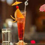 4 Pack Tall Beer Glasses for Man Cave Fun