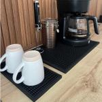 MARELUNNA Rubber Bar Mat – Non-Slip Spill & Drip Mat for Bartending, Coffee Bar & Kitchen Countertop, Thick Durable Counter Protector & Stylish Drying Mat (Total Black, 2 Pack 12"x6")