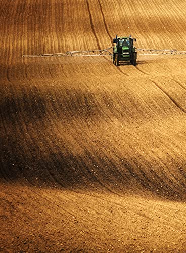 Vintage Tractor Renovations and Repairs: Illustrated History