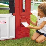 Little Tikes Cape Cottage Playhouse with Working Features