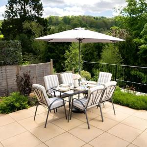 Hectare 6-Seater Outdoor Dining Set with Parasol