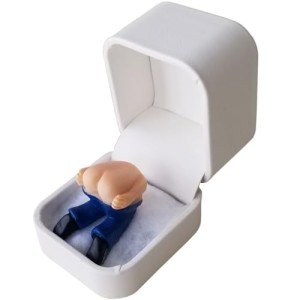 Moon Ring Prank Box – Farting Surprise Gift