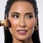 Laura Geller Retractable Kabuki Brush for Makeup