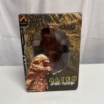 Palisades Toys Alien Chestburster Bust Figure Limited edition Rare New Japan