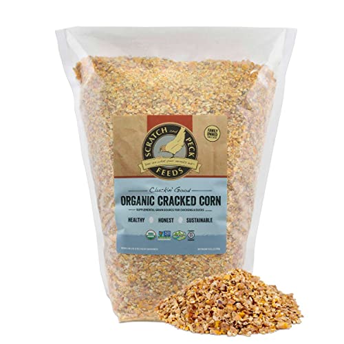 Cluckin' Good Cracked Corn - 8 lbs