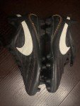 Nike Tiempo R10 Ronaldinho Kids Soccer Cleats 2Y