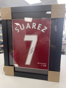 Luis Suarez Signed Liverpool Jersey Print with Frame