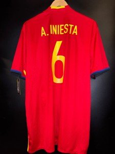 Spain Iniesta 2016-2017 Soccer Jersey - 2XL