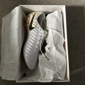 Sergio Ramos Tiempo Legend VII FG Soccer Cleats