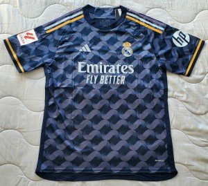 Real Madrid #10 Modric Away Jersey - X-Large