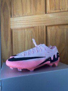 Nike Zoom Mercurial Vapor 15 Elite Soccer Cleats