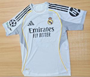 Real Madrid 25/26 Home Kit - Mbappé Large