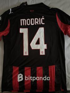 Luka Modric #14 AC Milan Men's Home Jersey