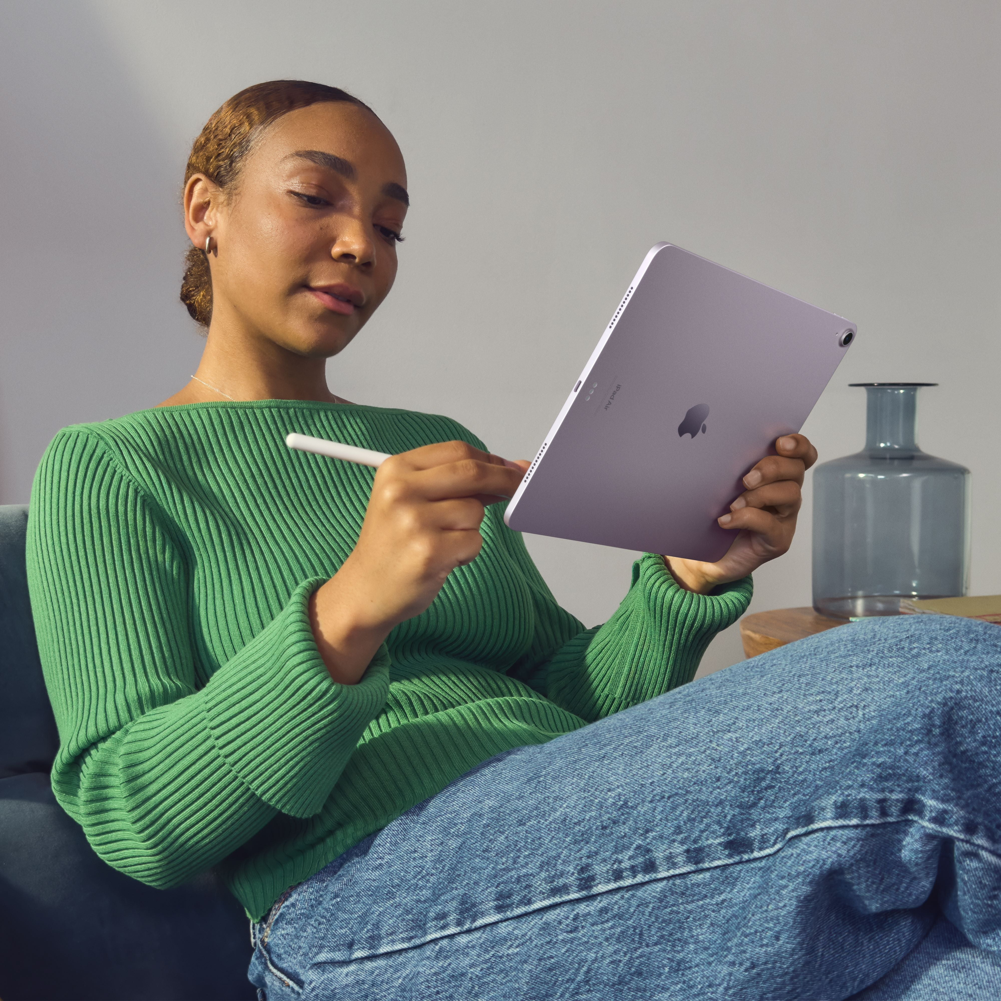 2024 Apple 11" iPad Air M2 - Space Gray