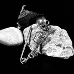 Gothic Skull Pin Brooch - Halloween Accessory