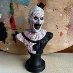 Evil Clown Bust Statue - Terrifier Horror Decor