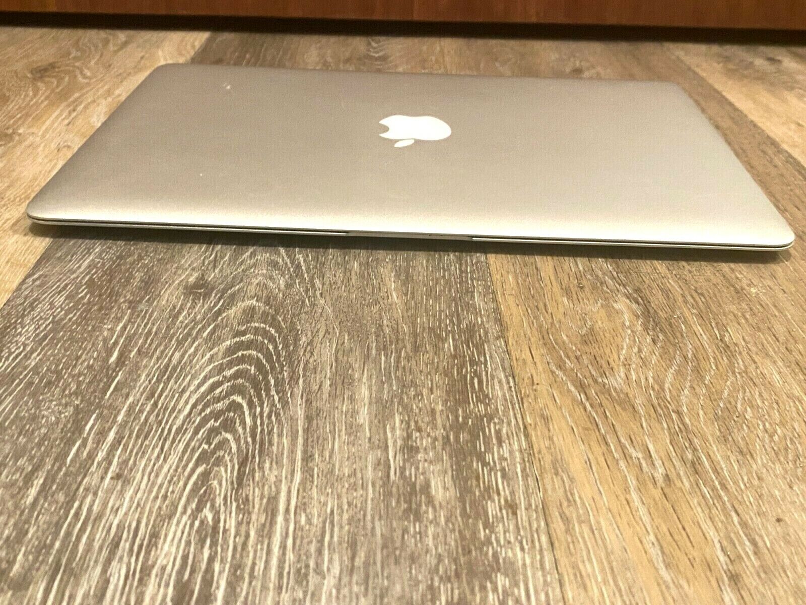 13" MacBook Air 512GB SSD 8GB i7 Turbo