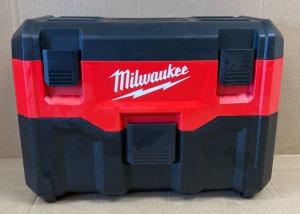 Milwaukee 18V Cordless Wet/Dry Vacuum - Red