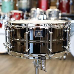 Ludwig Universal Black Brass Snare Drum - 6.5 inch x 14 inch, Chrome Hardware