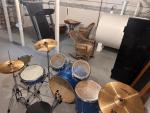Complete Ludwig Drum Set – Blue Sparkle – Double Pedal – Ready to Play