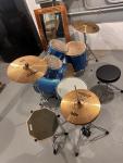 Complete Ludwig Drum Set – Blue Sparkle – Double Pedal – Ready to Play