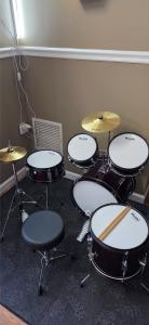 Mendini Kids 5-Piece Drum Set - 16in Bass