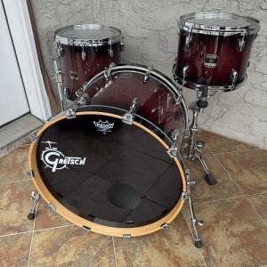 Gretsch Renown Maple Cherry Burst Drum Kit