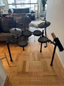 Alesis Nitro Electronic Drum Kit with Effects