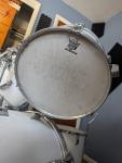 Remo Quadura White Drum Set - Check Details