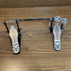 DW PDP 400 Double Bass Drum Pedal with Metal Beaters