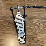 DW PDP 400 Double Bass Drum Pedal with Metal Beaters